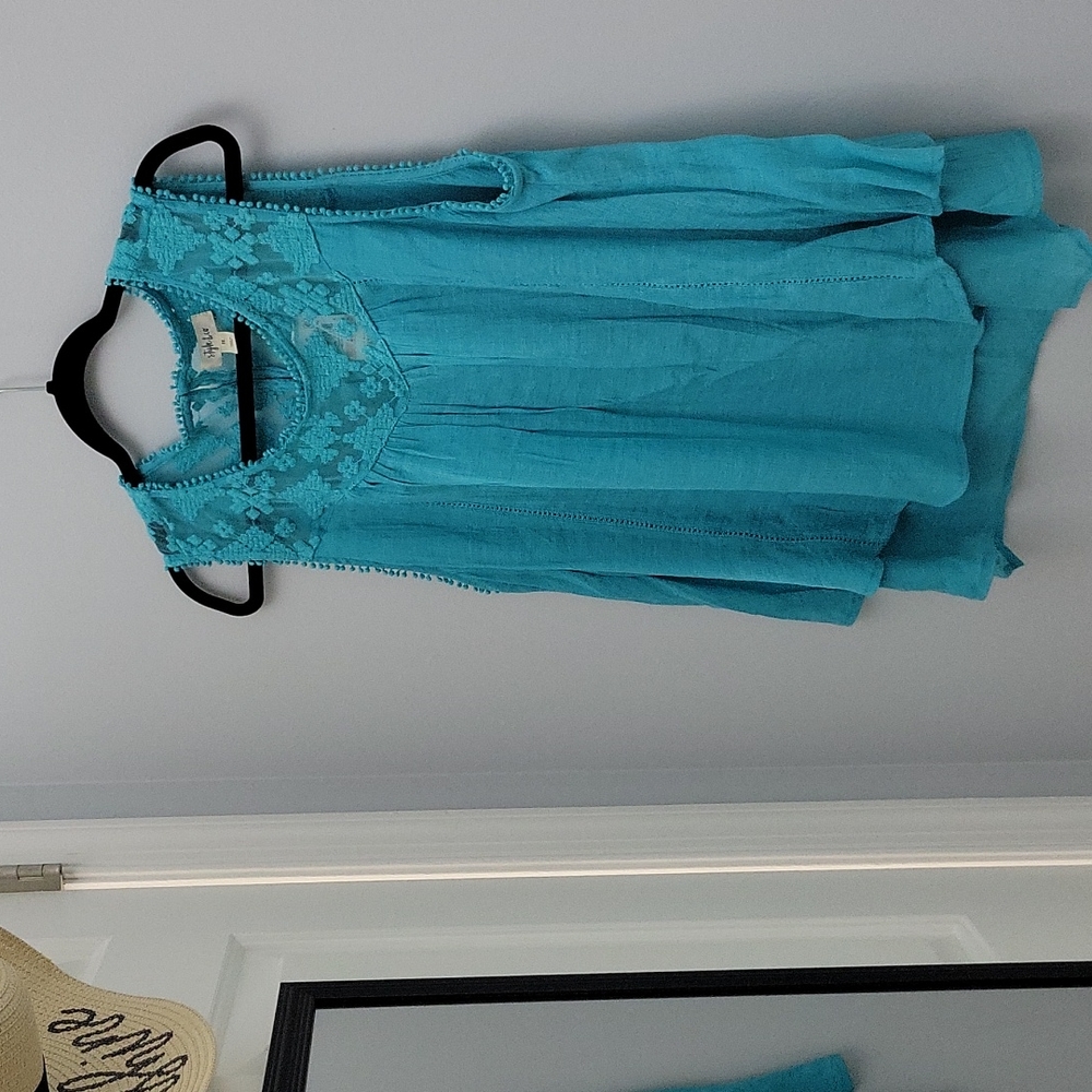 NWT lace turquoise tank